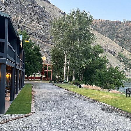 Steelhead Lodge Lucile Екстериор снимка