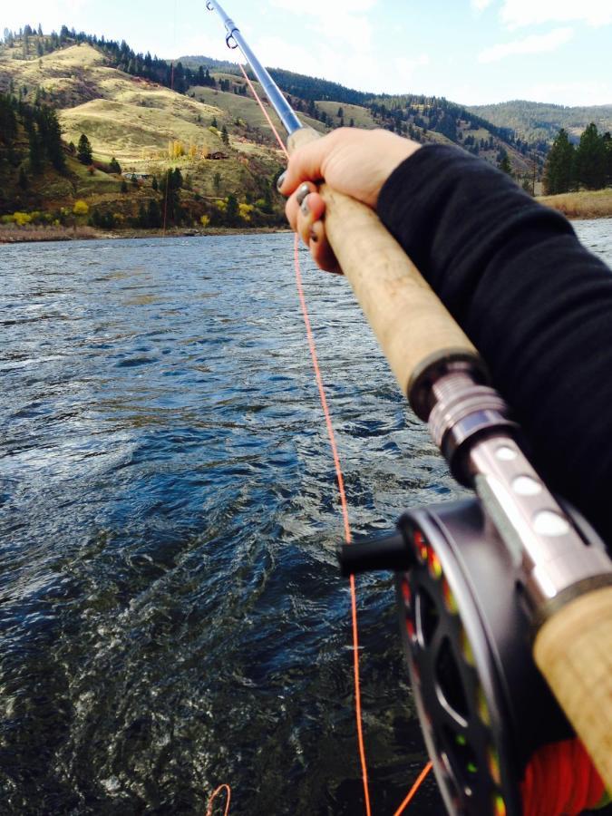 Steelhead Lodge Lucile Екстериор снимка