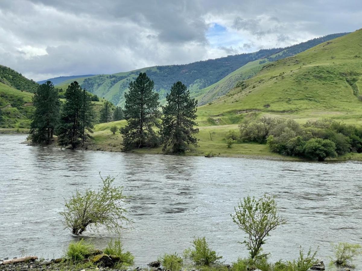 Steelhead Lodge Lucile Екстериор снимка