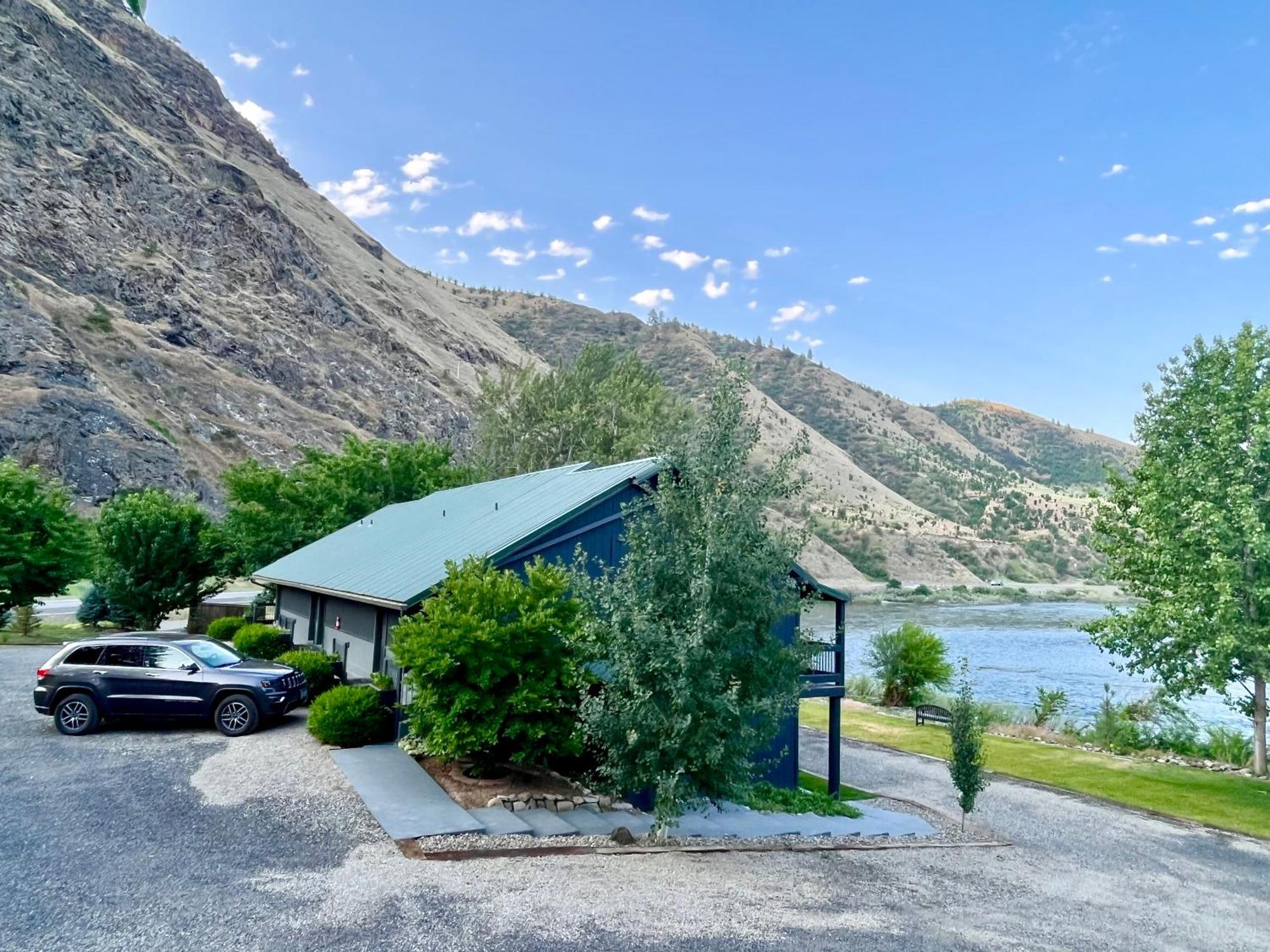 Steelhead Lodge Lucile Екстериор снимка
